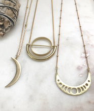 Load image into Gallery viewer, Essential Moon Details