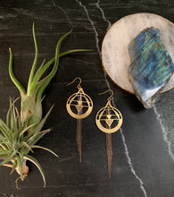 Load image into Gallery viewer, Deco Brass Fringe
