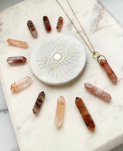 Load image into Gallery viewer, Cherry Quartz Points