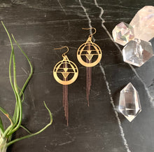 Load image into Gallery viewer, Deco Brass Fringe