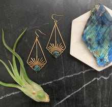 Load image into Gallery viewer, Apatite Starburst Drops