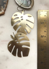 Load image into Gallery viewer, Tropical Frond Earrings ws