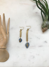 Load image into Gallery viewer, Dainty Kyanite