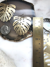 Load image into Gallery viewer, Tropical Frond Earrings ws