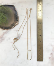 Load image into Gallery viewer, Delicate Curve