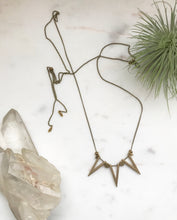 Load image into Gallery viewer, Triangle Fan