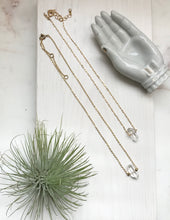 Load image into Gallery viewer, Minimal Quartz Nugget